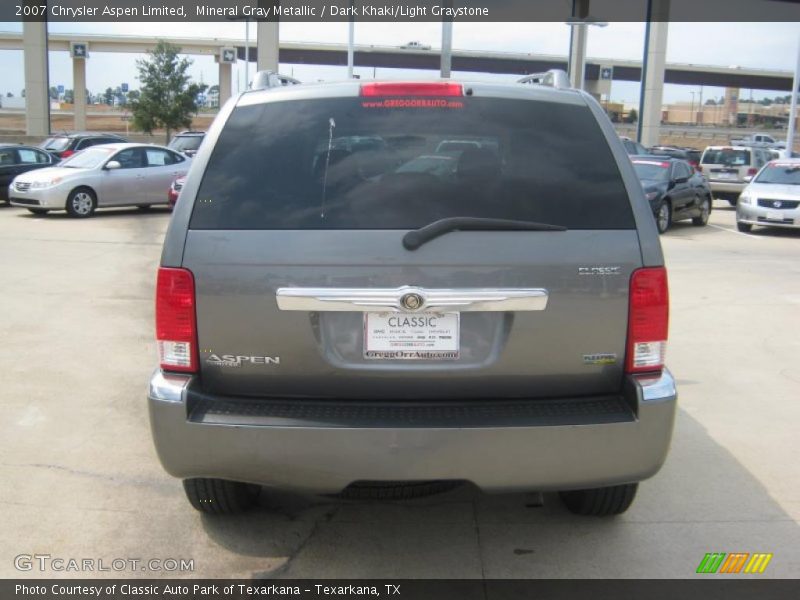Mineral Gray Metallic / Dark Khaki/Light Graystone 2007 Chrysler Aspen Limited