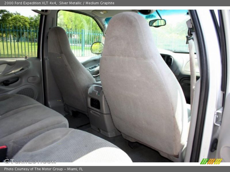 Silver Metallic / Medium Graphite 2000 Ford Expedition XLT 4x4