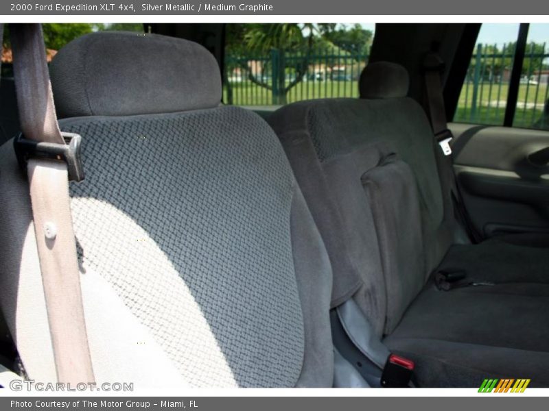Silver Metallic / Medium Graphite 2000 Ford Expedition XLT 4x4