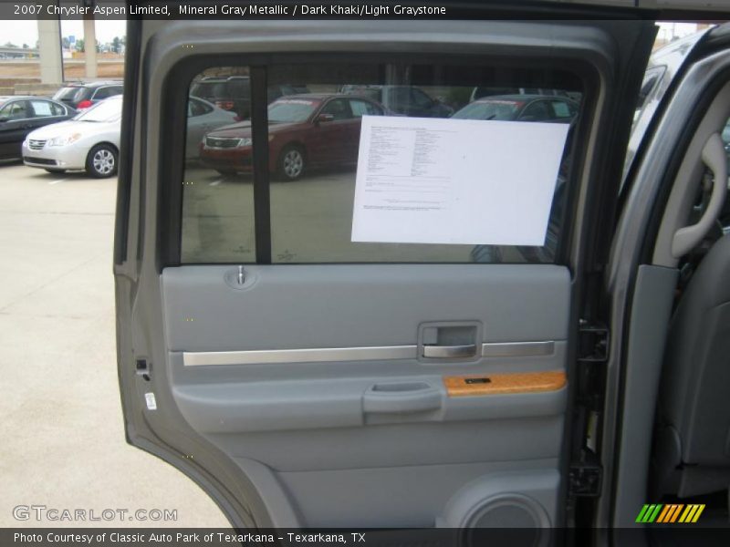 Mineral Gray Metallic / Dark Khaki/Light Graystone 2007 Chrysler Aspen Limited
