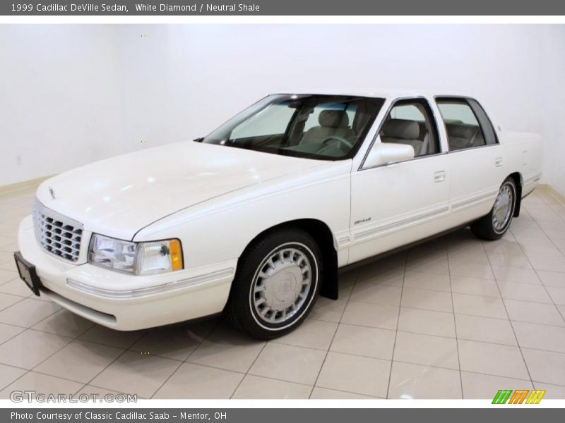 White Diamond / Neutral Shale 1999 Cadillac DeVille Sedan