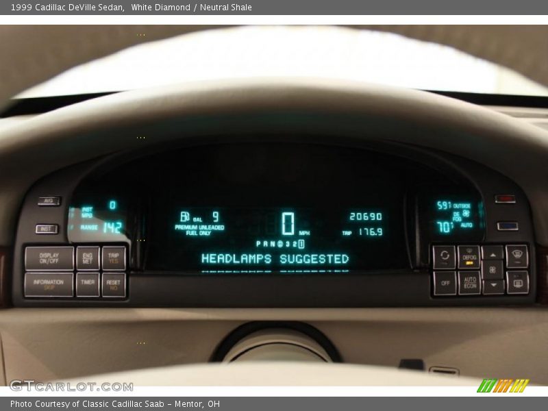 White Diamond / Neutral Shale 1999 Cadillac DeVille Sedan