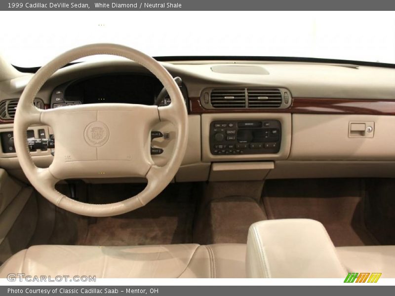 White Diamond / Neutral Shale 1999 Cadillac DeVille Sedan