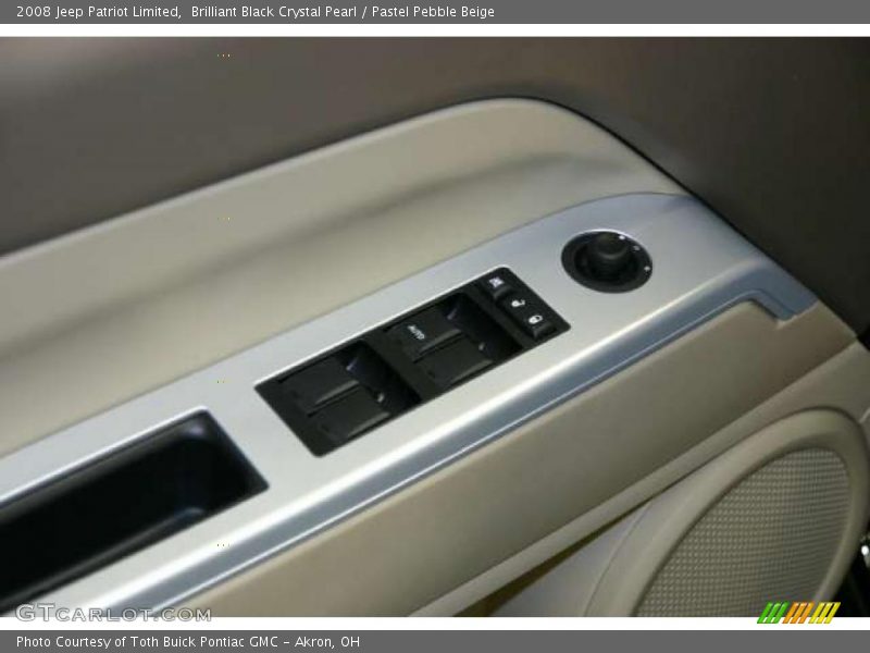 Brilliant Black Crystal Pearl / Pastel Pebble Beige 2008 Jeep Patriot Limited