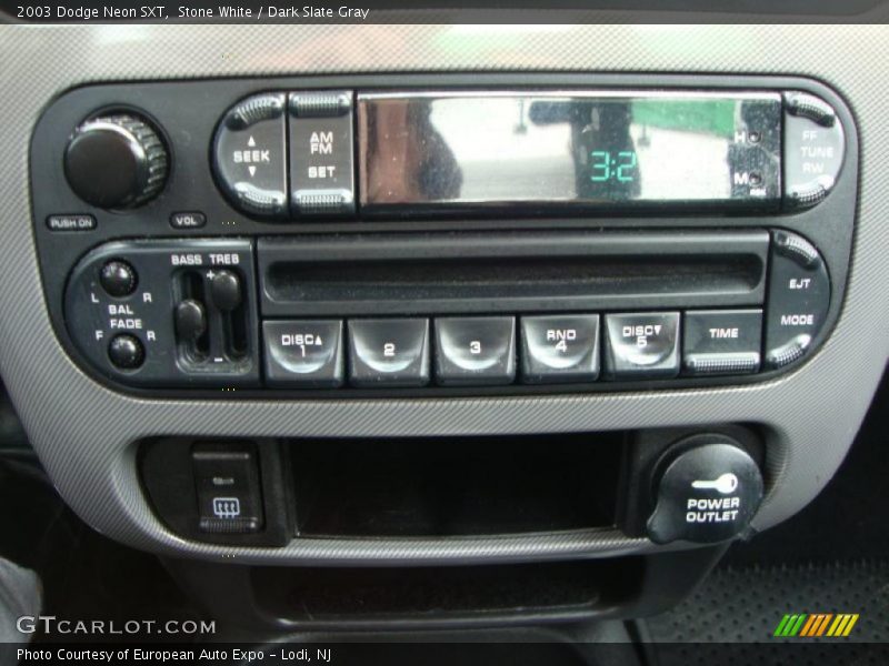 Stone White / Dark Slate Gray 2003 Dodge Neon SXT