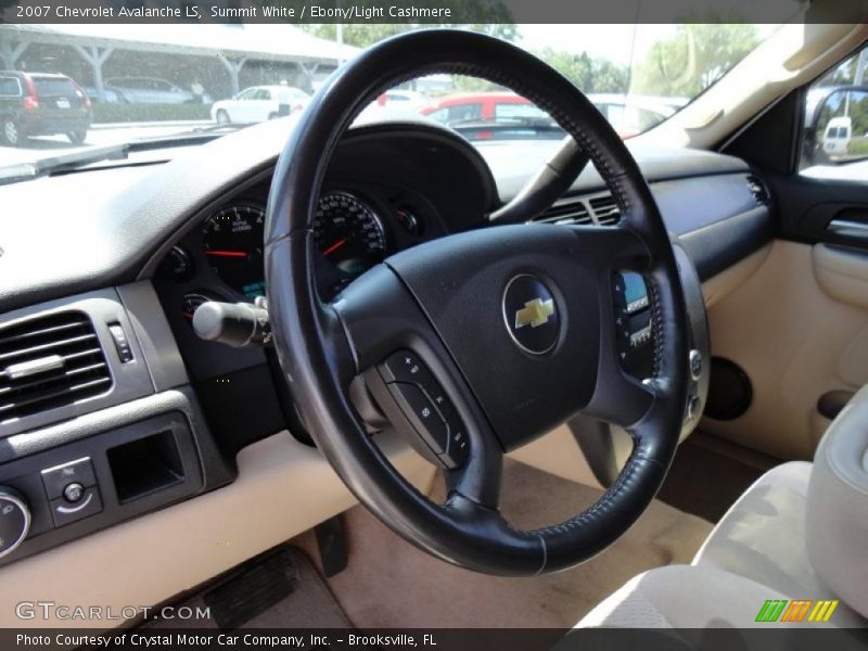 Summit White / Ebony/Light Cashmere 2007 Chevrolet Avalanche LS