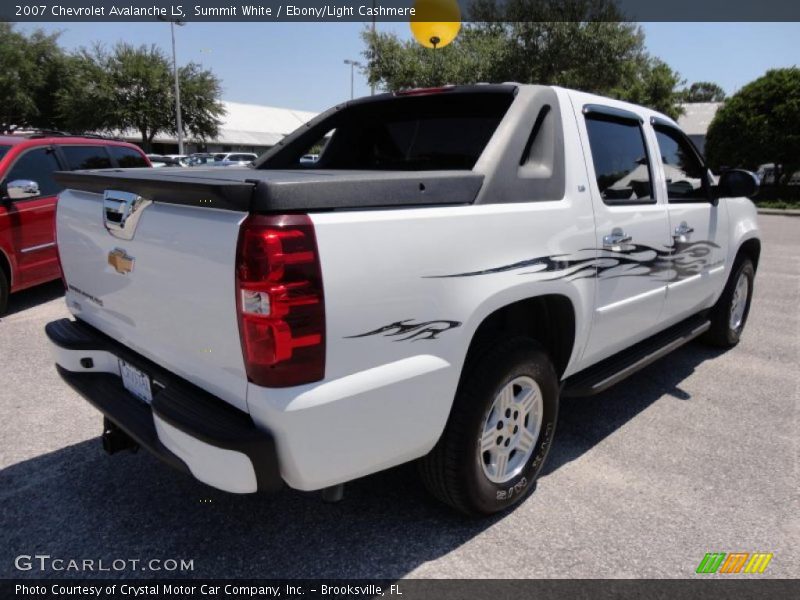 Summit White / Ebony/Light Cashmere 2007 Chevrolet Avalanche LS