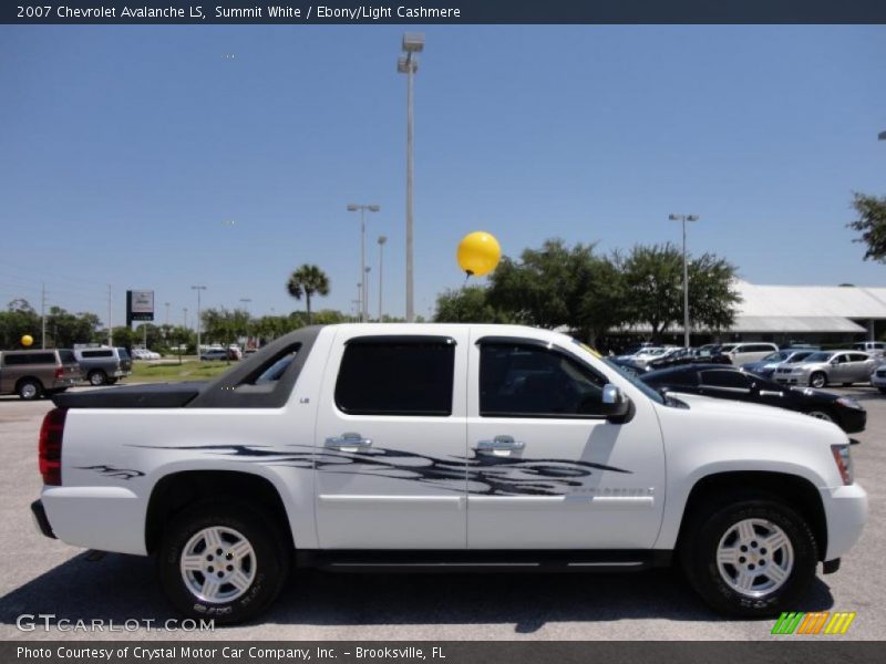 Summit White / Ebony/Light Cashmere 2007 Chevrolet Avalanche LS