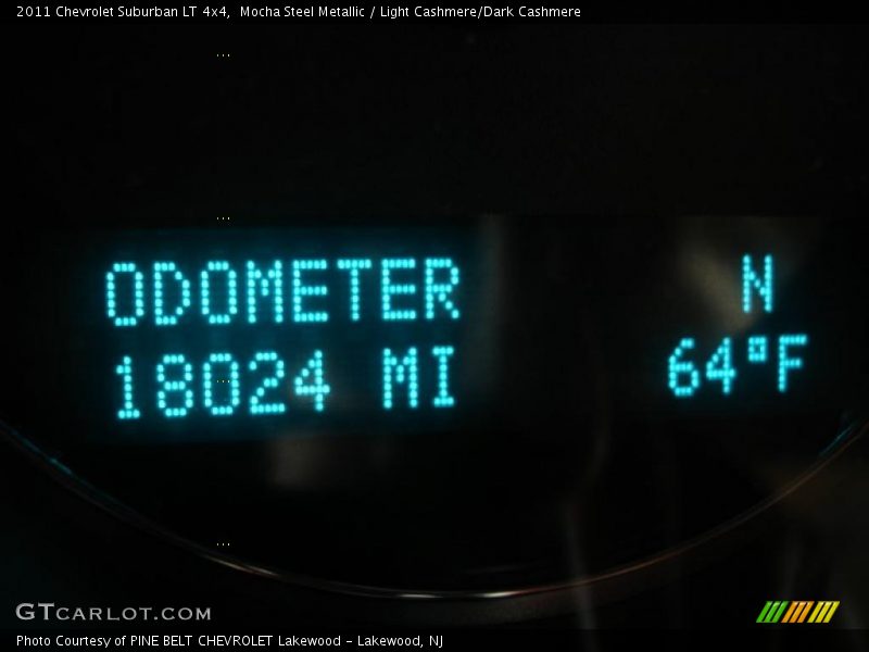 Mocha Steel Metallic / Light Cashmere/Dark Cashmere 2011 Chevrolet Suburban LT 4x4