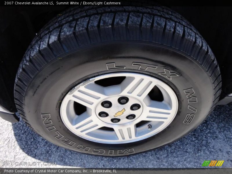 Summit White / Ebony/Light Cashmere 2007 Chevrolet Avalanche LS