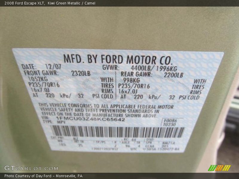 Kiwi Green Metallic / Camel 2008 Ford Escape XLT