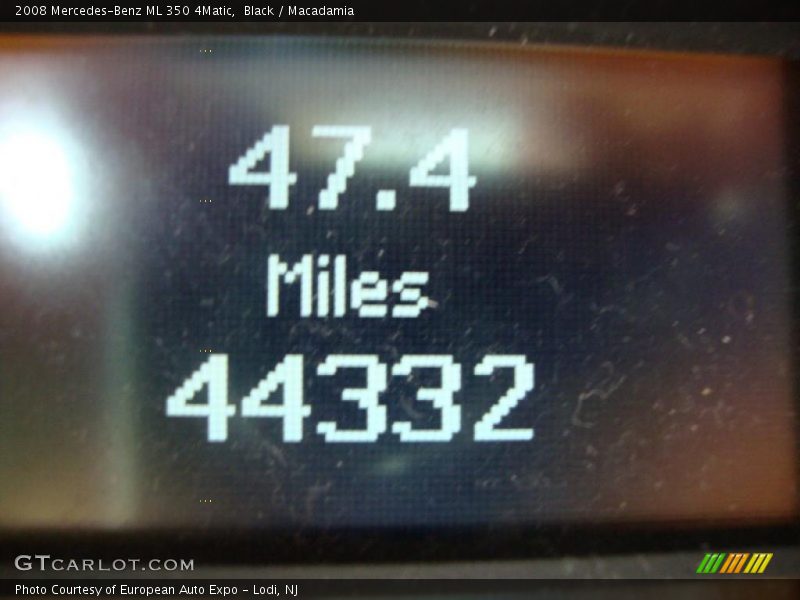 Black / Macadamia 2008 Mercedes-Benz ML 350 4Matic