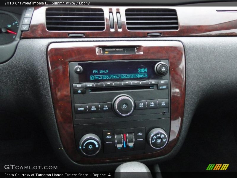 Summit White / Ebony 2010 Chevrolet Impala LS