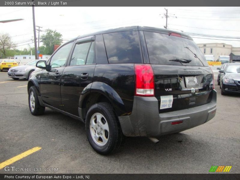 Black / Light Tan 2003 Saturn VUE