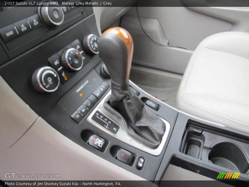 Meteor Grey Metallic / Grey 2007 Suzuki XL7 Luxury AWD