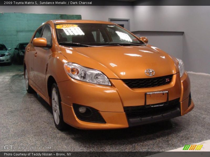 Sundance Metallic / Dark Charcoal 2009 Toyota Matrix S