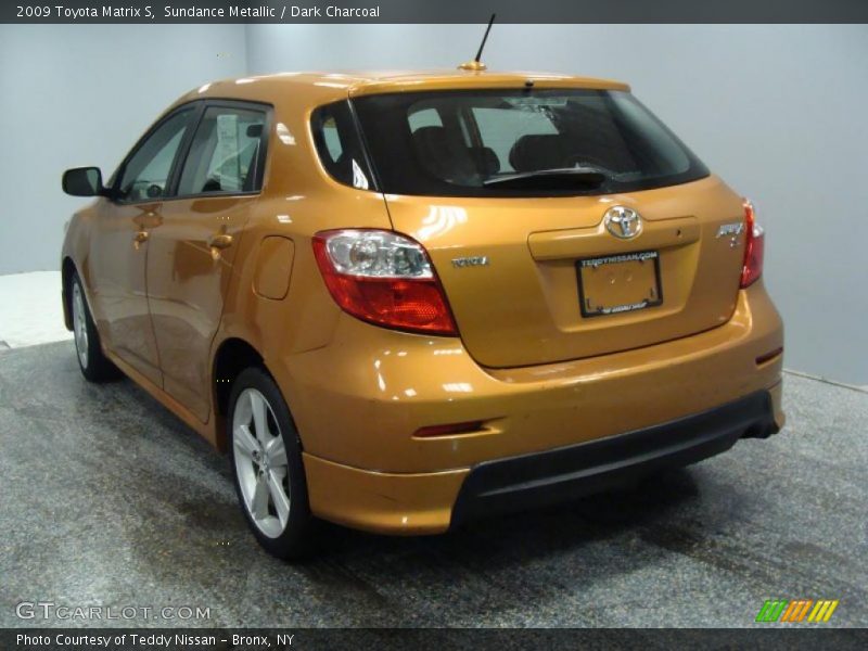 Sundance Metallic / Dark Charcoal 2009 Toyota Matrix S