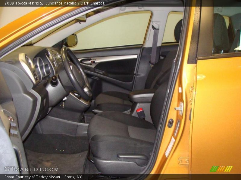 Sundance Metallic / Dark Charcoal 2009 Toyota Matrix S