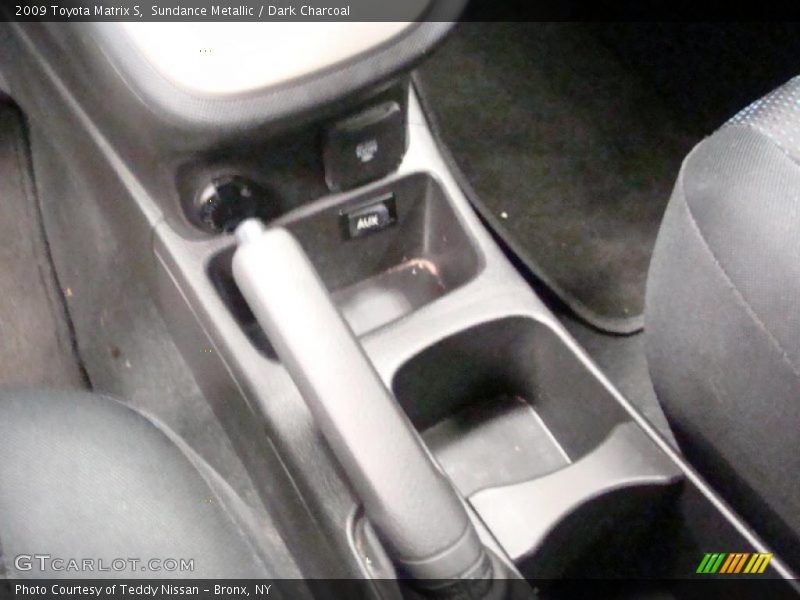 Sundance Metallic / Dark Charcoal 2009 Toyota Matrix S