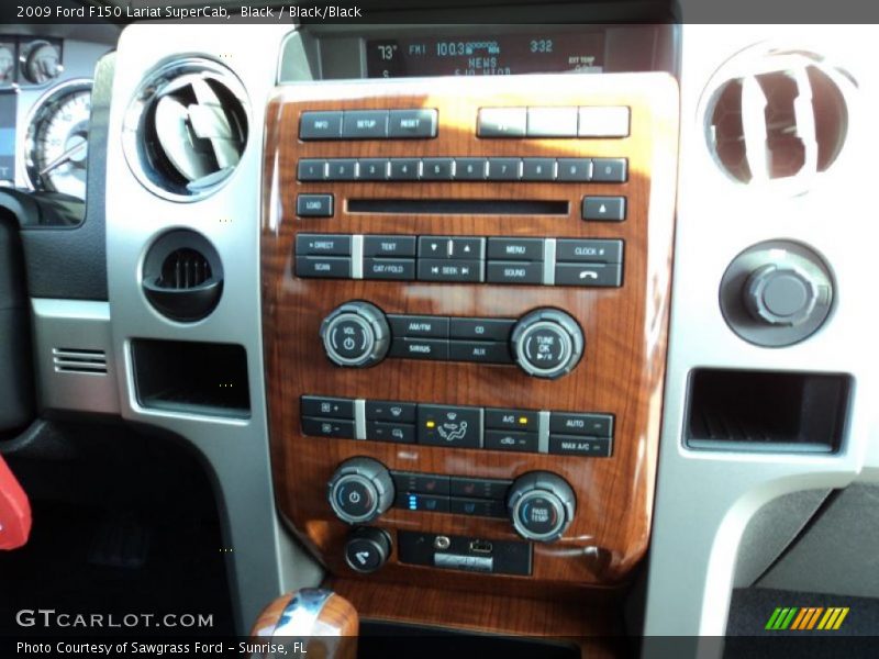 Controls of 2009 F150 Lariat SuperCab