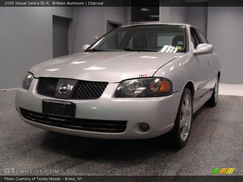 Brilliant Aluminum / Charcoal 2005 Nissan Sentra SE-R