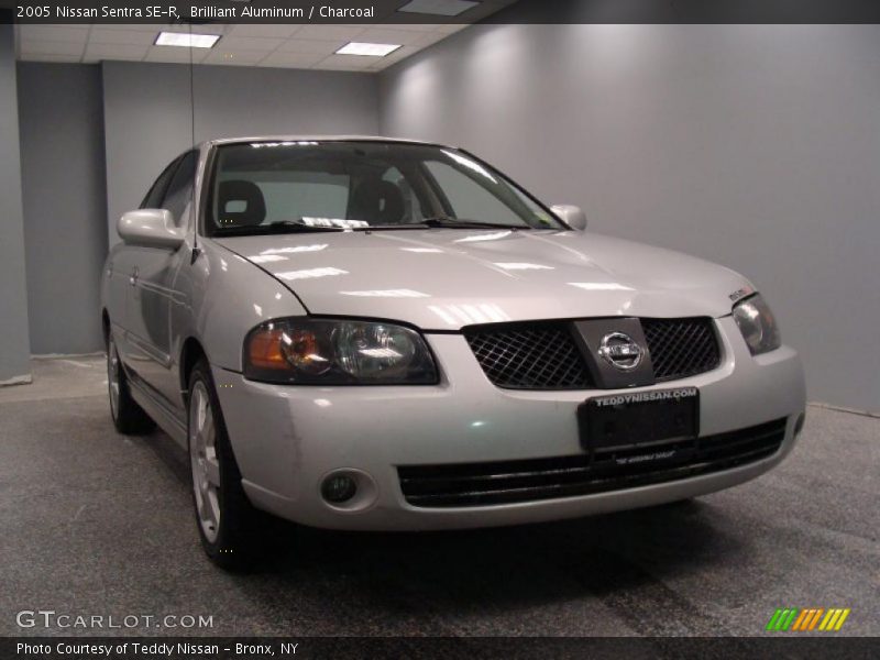 Brilliant Aluminum / Charcoal 2005 Nissan Sentra SE-R
