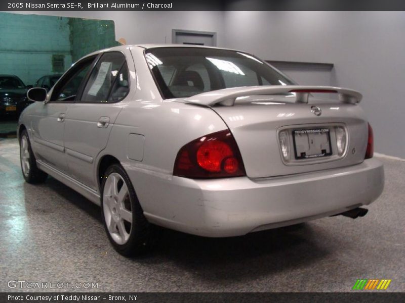 Brilliant Aluminum / Charcoal 2005 Nissan Sentra SE-R