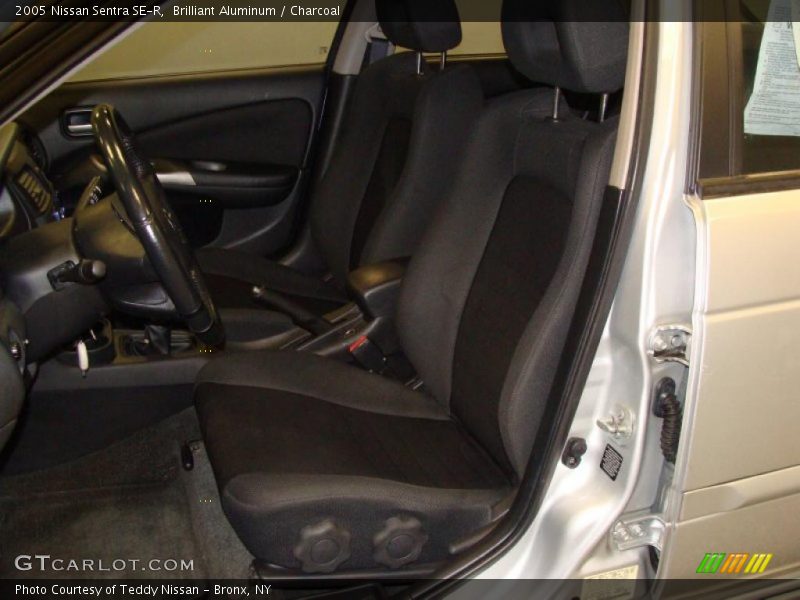 Brilliant Aluminum / Charcoal 2005 Nissan Sentra SE-R