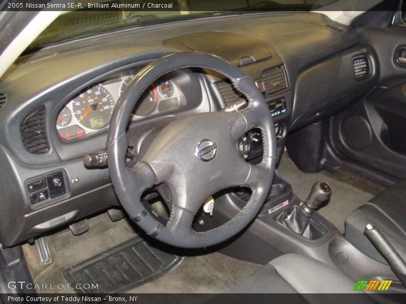 Brilliant Aluminum / Charcoal 2005 Nissan Sentra SE-R