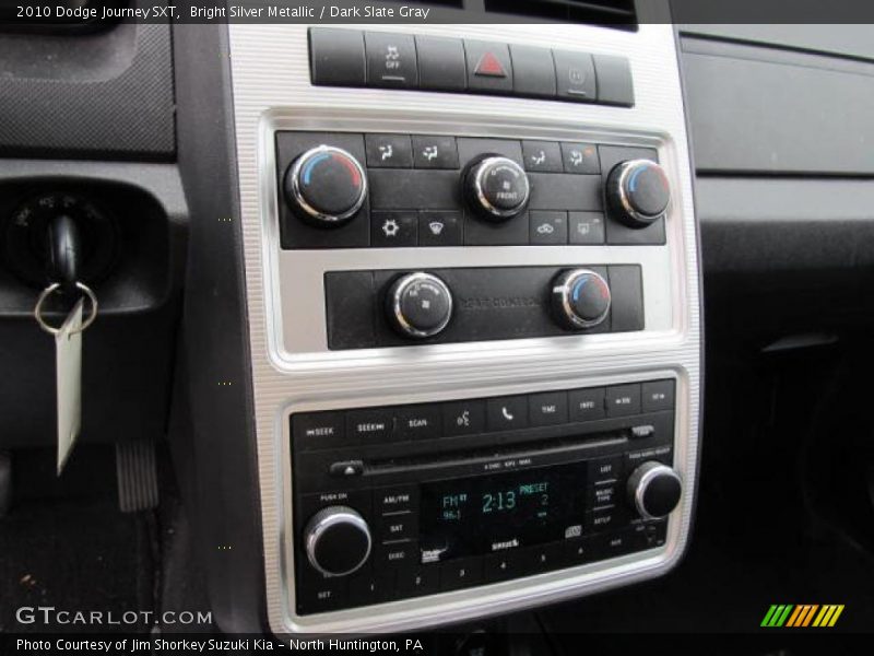 Bright Silver Metallic / Dark Slate Gray 2010 Dodge Journey SXT