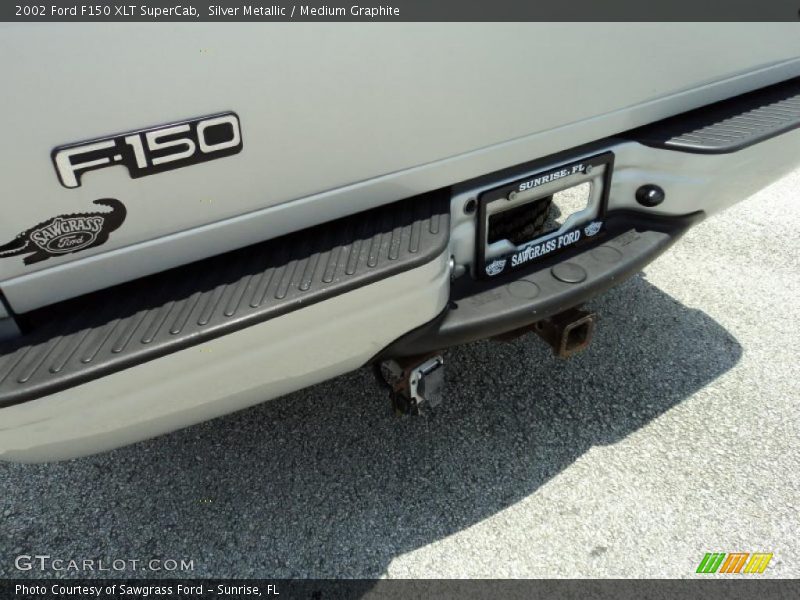 Silver Metallic / Medium Graphite 2002 Ford F150 XLT SuperCab
