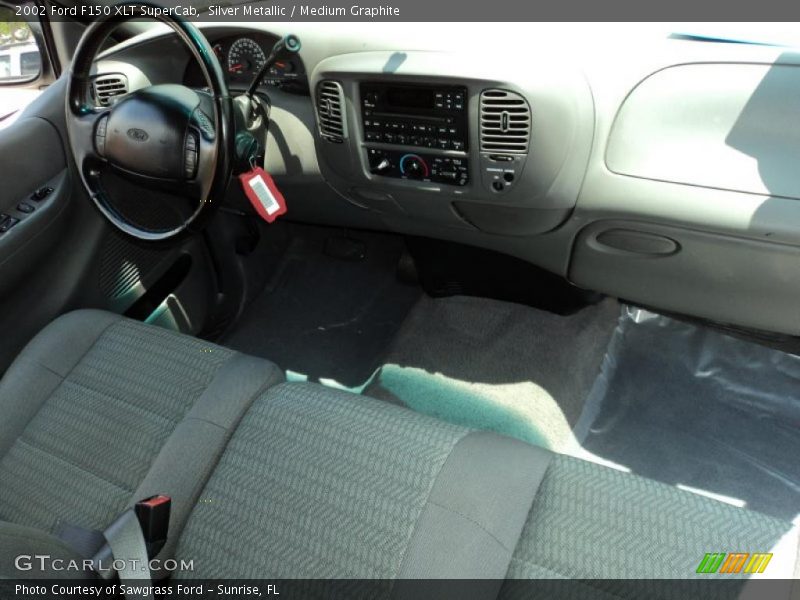 Silver Metallic / Medium Graphite 2002 Ford F150 XLT SuperCab