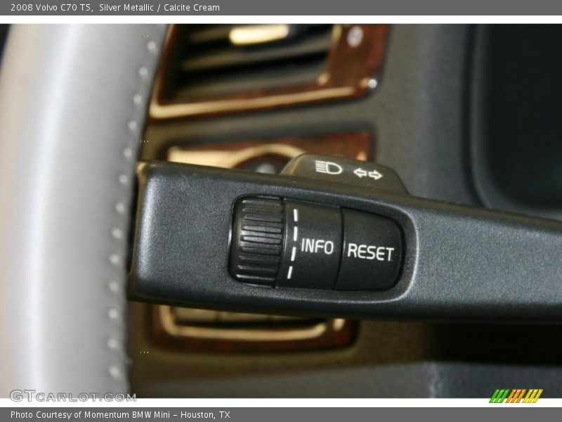 Silver Metallic / Calcite Cream 2008 Volvo C70 T5