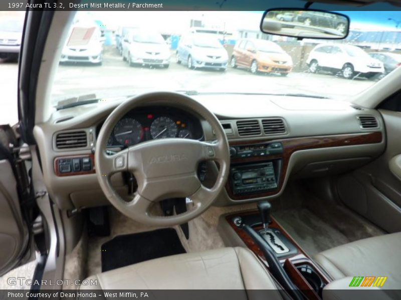 Dashboard of 1997 TL 3.2