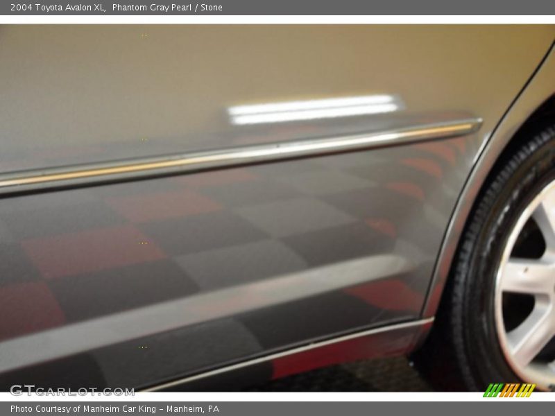 Phantom Gray Pearl / Stone 2004 Toyota Avalon XL