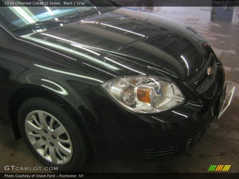 Black / Gray 2010 Chevrolet Cobalt LS Sedan