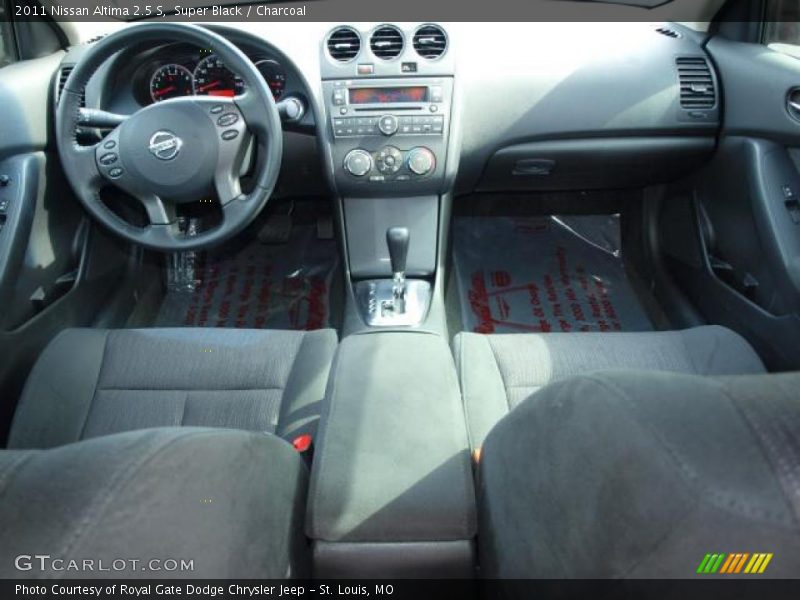 Super Black / Charcoal 2011 Nissan Altima 2.5 S