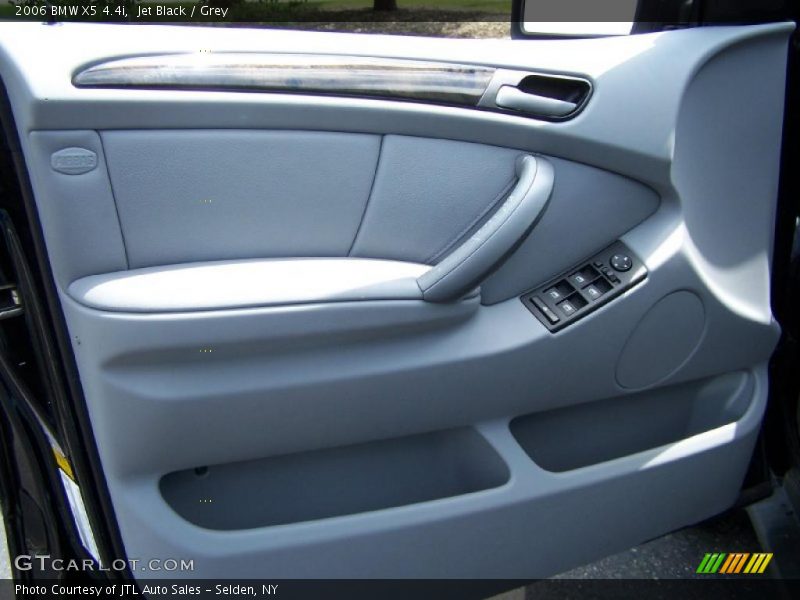 Jet Black / Grey 2006 BMW X5 4.4i