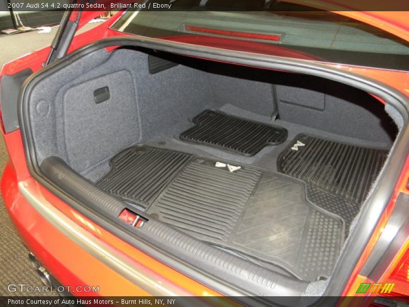  2007 S4 4.2 quattro Sedan Trunk