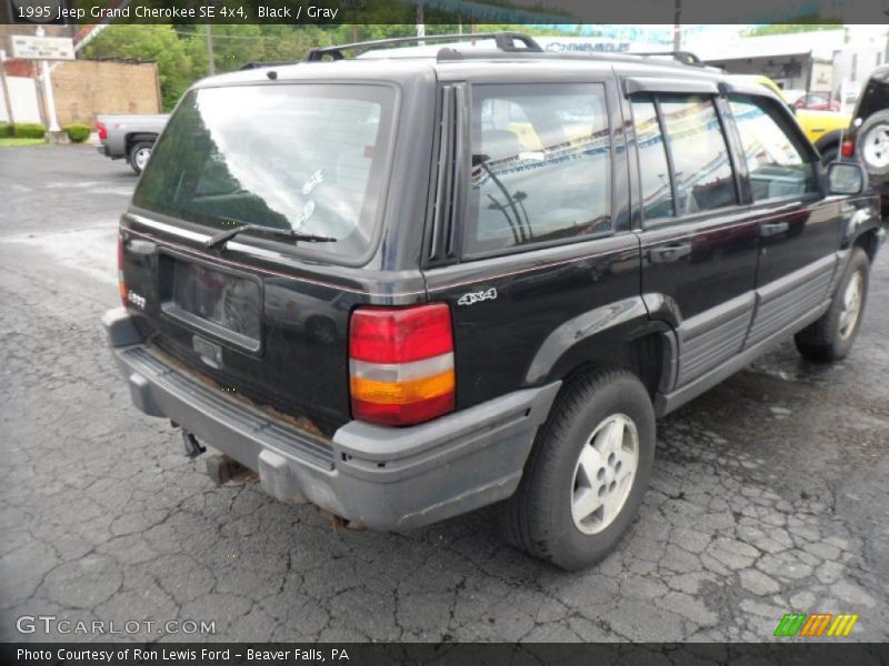 Black / Gray 1995 Jeep Grand Cherokee SE 4x4