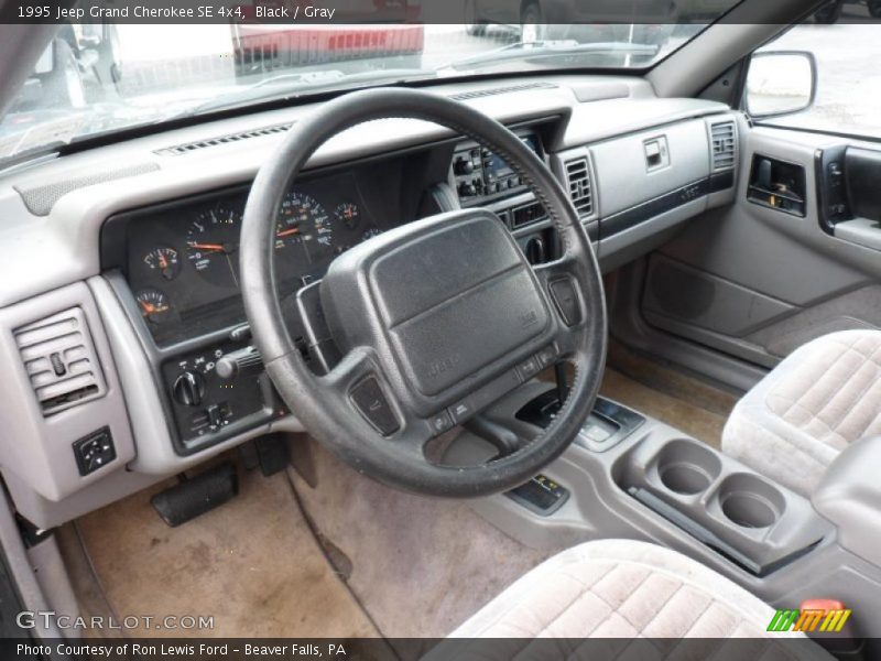  1995 Grand Cherokee SE 4x4 Gray Interior