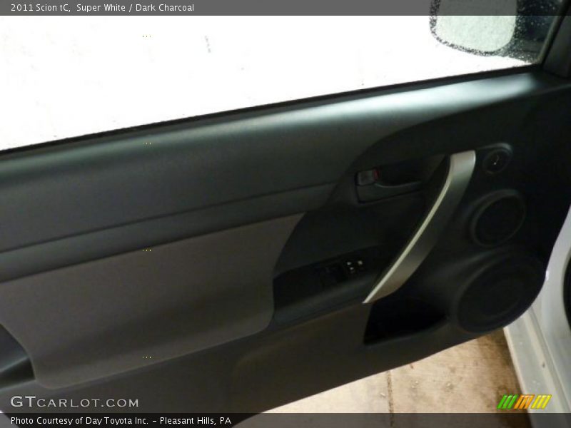 Super White / Dark Charcoal 2011 Scion tC