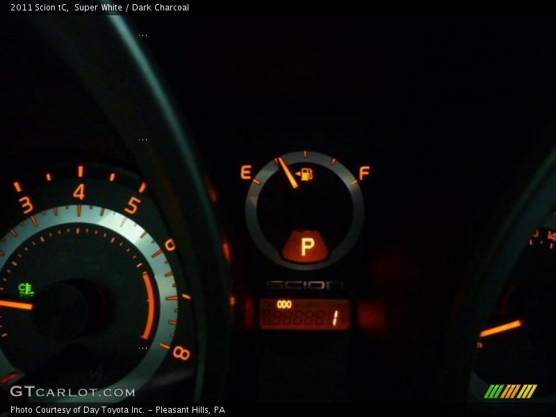Super White / Dark Charcoal 2011 Scion tC