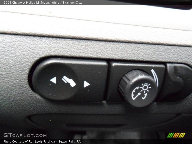 White / Titanium Gray 2008 Chevrolet Malibu LT Sedan