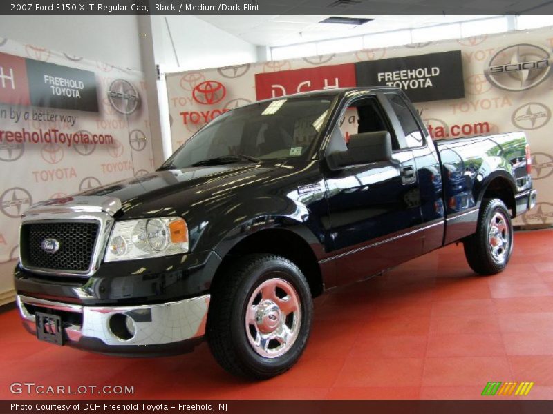 Black / Medium/Dark Flint 2007 Ford F150 XLT Regular Cab