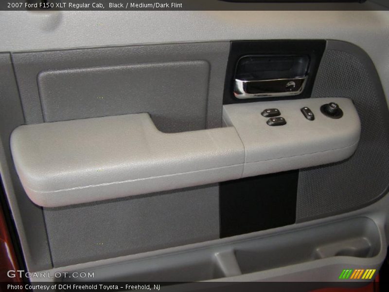 Black / Medium/Dark Flint 2007 Ford F150 XLT Regular Cab