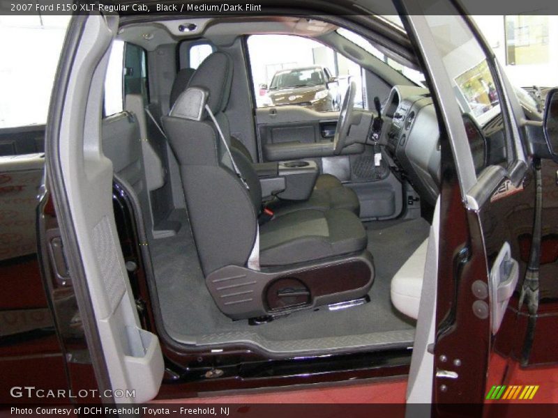Black / Medium/Dark Flint 2007 Ford F150 XLT Regular Cab