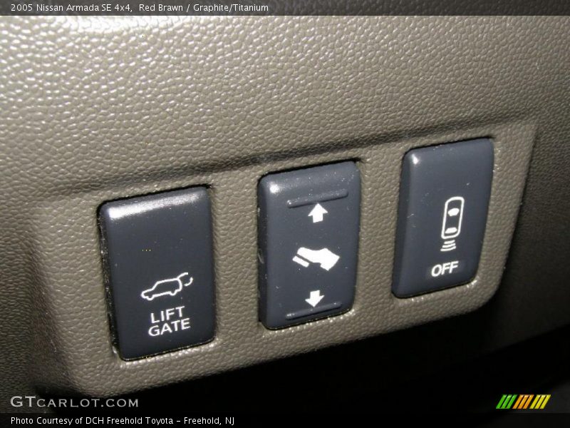 Red Brawn / Graphite/Titanium 2005 Nissan Armada SE 4x4