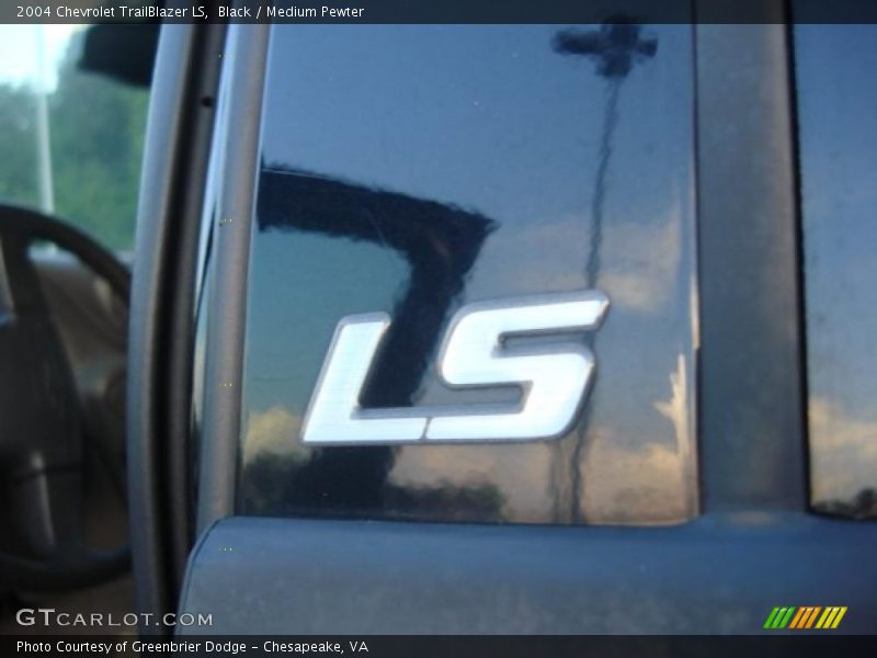 Black / Medium Pewter 2004 Chevrolet TrailBlazer LS