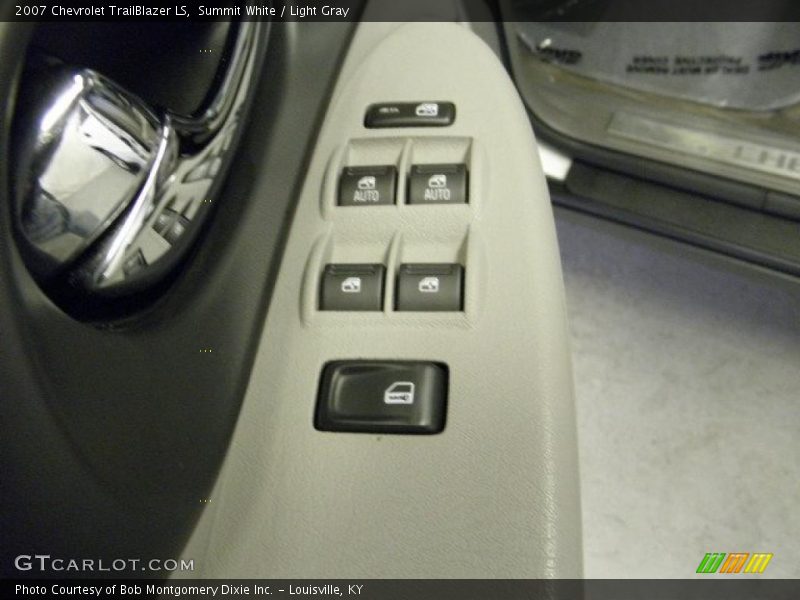 Summit White / Light Gray 2007 Chevrolet TrailBlazer LS
